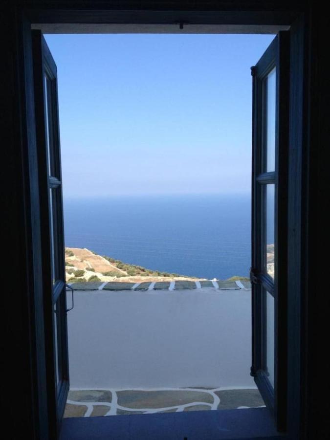 Kifines Suites Folegandros Town ภายนอก รูปภาพ