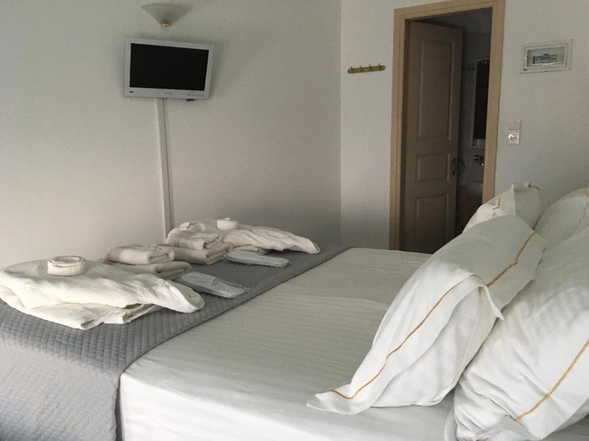 Kifines Suites Folegandros Town ภายนอก รูปภาพ